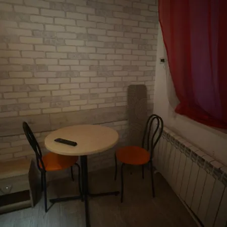 студія з круглим ліжком в центрі Apartmán