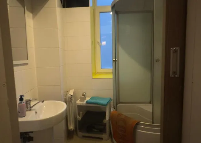 студія з круглим ліжком в центрі Apartmán