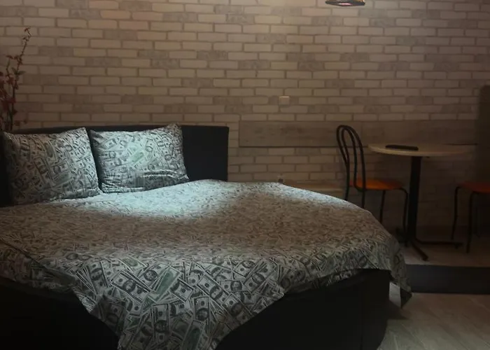 студія з круглим ліжком в центрі Apartmán Lvov